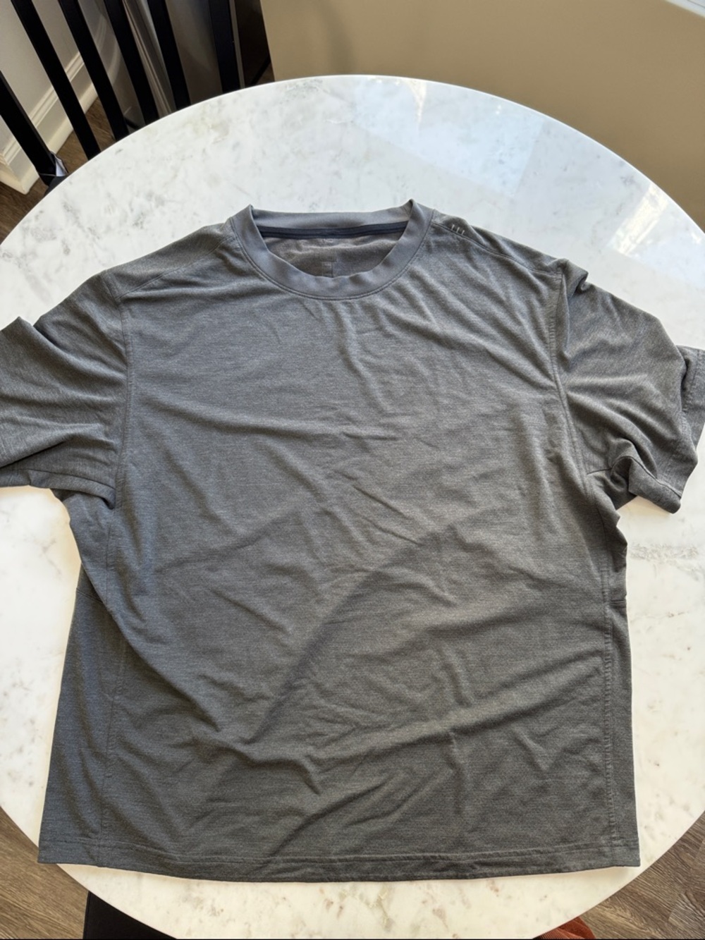 lululemon athletica Men's Heather Gray Short Sleeve EasySet Training Shirt